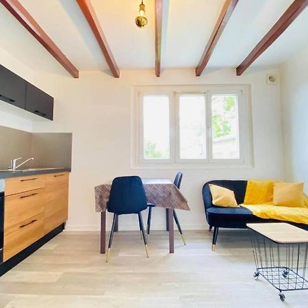 Appartement Cosy Avec Jardin Chaleureux Laon Exteriér fotografie